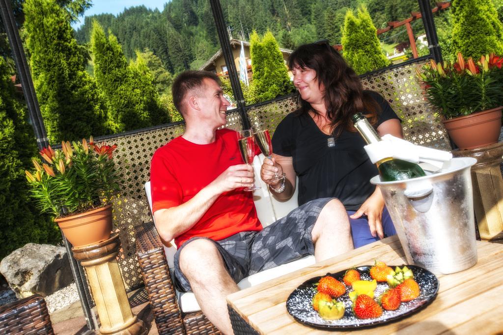 Landhotel Roefleuten Пфронтен Екстериор снимка