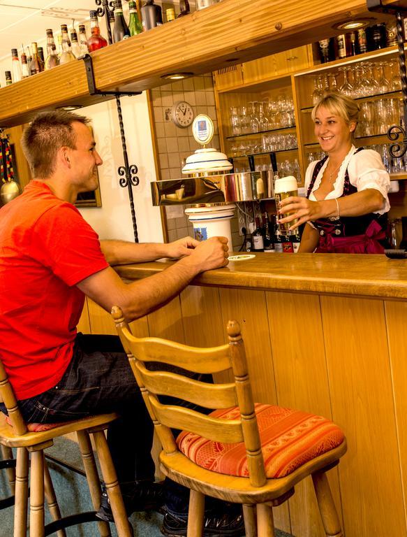 Landhotel Roefleuten Пфронтен Екстериор снимка