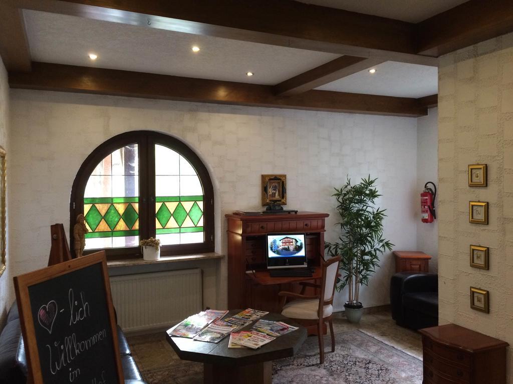 Landhotel Roefleuten Пфронтен Екстериор снимка