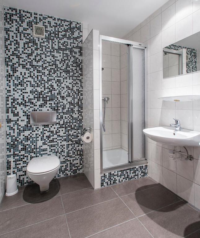 Landhotel Roefleuten Пфронтен Екстериор снимка
