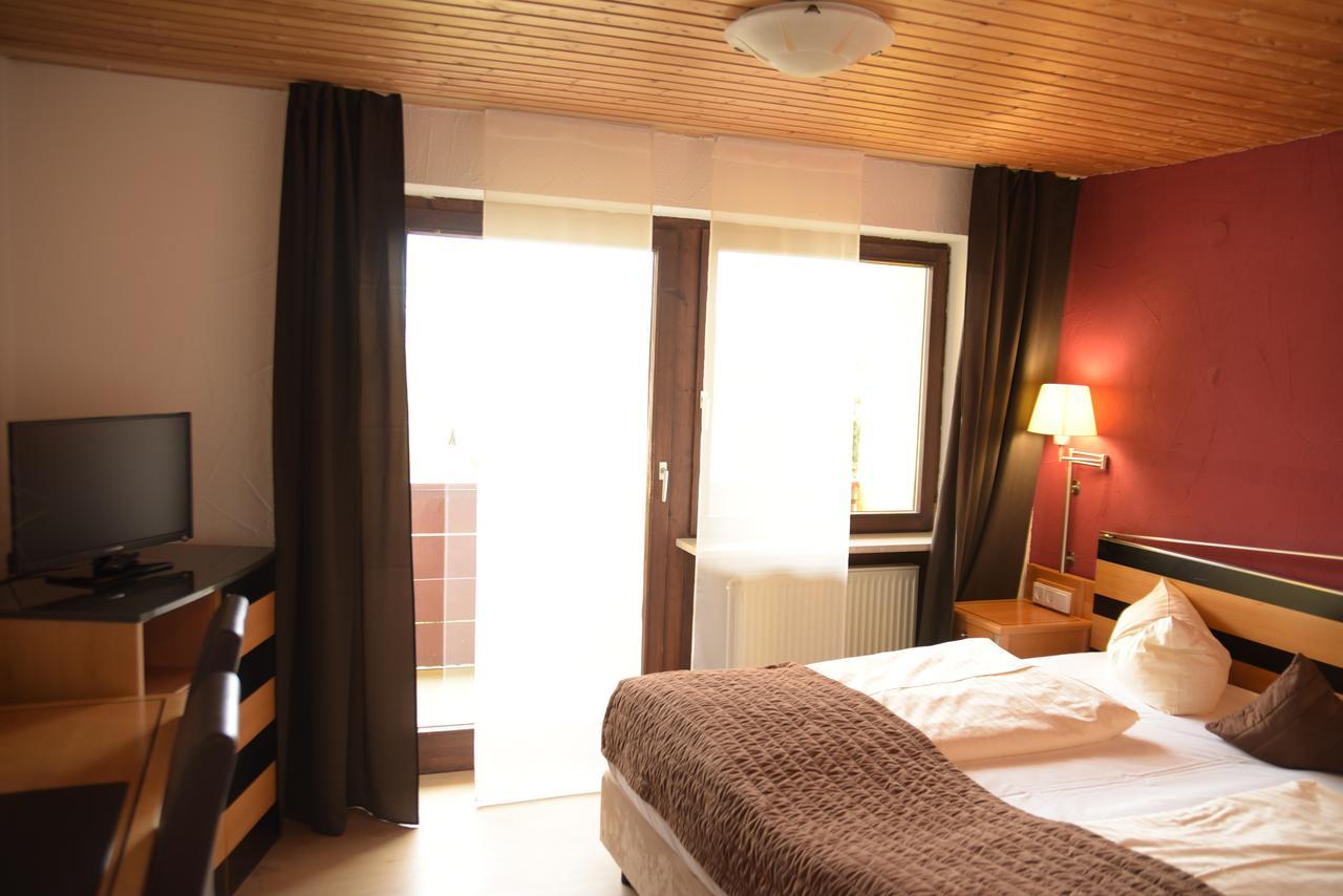 Landhotel Roefleuten Пфронтен Екстериор снимка